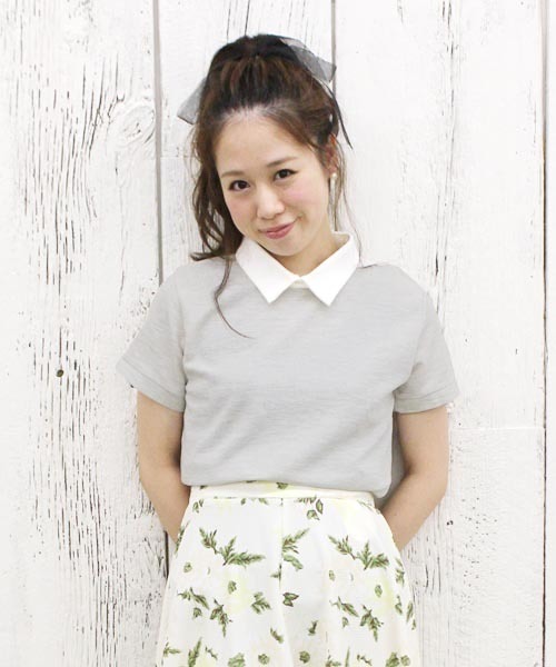 Chico(チコ)の「薄ワッフル衿付きTOPS(Tシャツ/カットソー・レディース・ホワイト/グレー/オフホワイト/ネイビー・FREE)」の4枚目の写真