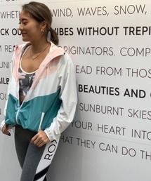 HORN JACKET/ロキシー ナイロンジャケット フィットネス ランニング ジム ヨガ