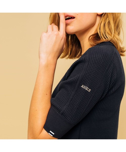 AIGLE(エーグル)の「吸水速乾 ルミラソル ワッフルTシャツ(Tシャツ/カットソー・レディース・エメラルド/ダークネイビー/オフホワイト・S/M/L)」の6枚目の写真