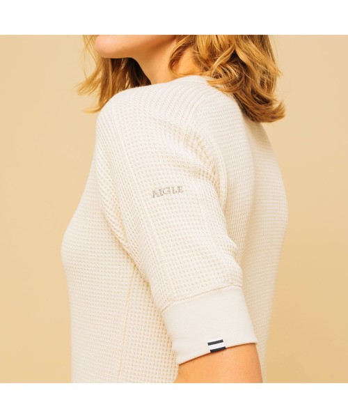 AIGLE(エーグル)の「吸水速乾 ルミラソル ワッフルTシャツ(Tシャツ/カットソー・レディース・エメラルド/ダークネイビー/オフホワイト・S/M/L)」の12枚目の写真