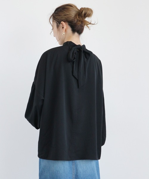 AMERICAN HOLIC（アメリカンホリック）の「バックリボン袖ギャザーブラウス（シャツ/ブラウス・レディース・ブラック/オフホワイト・FREE）」の8枚目の写真
