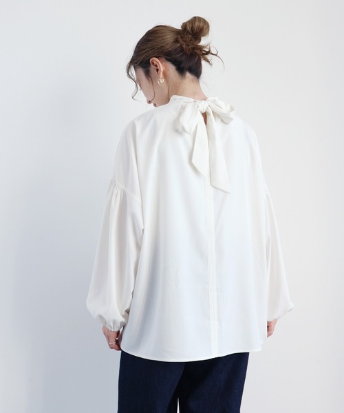 AMERICAN HOLIC（アメリカンホリック）の「バックリボン袖ギャザーブラウス（シャツ/ブラウス・レディース・ブラック/オフホワイト・FREE）」の9枚目の写真