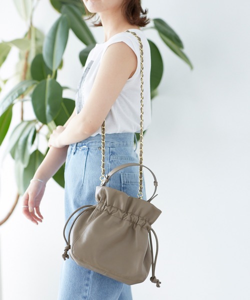 SLOBE IENA（スローブイエナ）の「【MARCO BIANCHINI/マルコ・ビアンキーニ 】巾着ハンドバッグ◆（ハンドバッグ・レディース・ベージュ/レッド・FREE）」の2枚目の写真