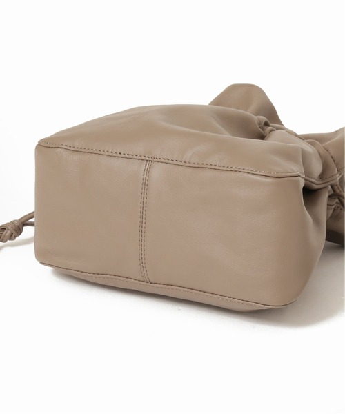 SLOBE IENA（スローブイエナ）の「【MARCO BIANCHINI/マルコ・ビアンキーニ 】巾着ハンドバッグ◆（ハンドバッグ・レディース・ベージュ/レッド・FREE）」の16枚目の写真