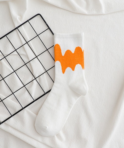 「kakko」（カッコ）の「レディース グラデーションカラー クルーソックス靴下（ソックス/靴下・レディース・A/B/C/D/E/F/G/H/I/J/K・FREE）」の6枚目の写真