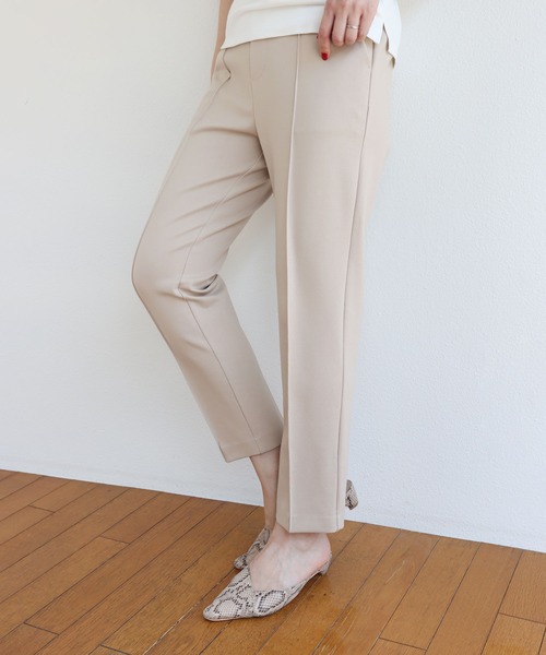andme(アンドミー)の「ストレッチポンチテーパードパンツ(スラックス・レディース・ブラック/ライトブラウン/ライトベージュ・M/L)」の8枚目の写真
