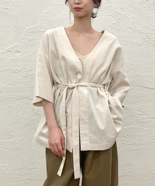 CIAOPANIC(チャオパニック)の「リネン混ベルテッドガウン(ブルゾン・レディース・ブラウン/カーキ/アイボリー・FREE)」の2枚目の写真