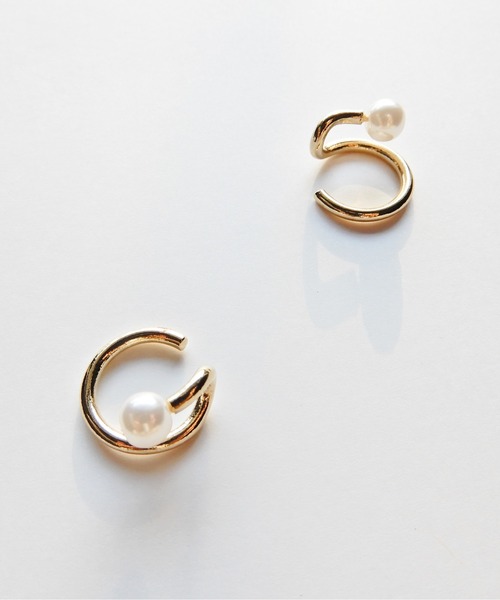 y/m by Yukie（イムバイユキエ）の「ポイントアクリルパールイヤカフセット（イヤーカフ・レディース・ゴールド/シルバー・FREE）」の18枚目の写真