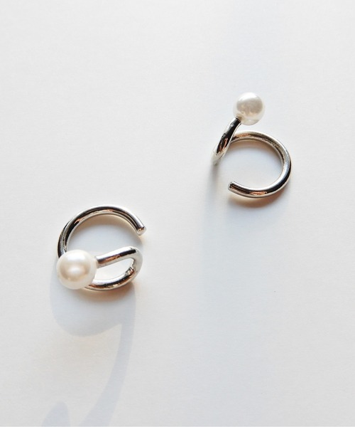 y/m by Yukie（イムバイユキエ）の「ポイントアクリルパールイヤカフセット（イヤーカフ・レディース・ゴールド/シルバー・FREE）」の22枚目の写真