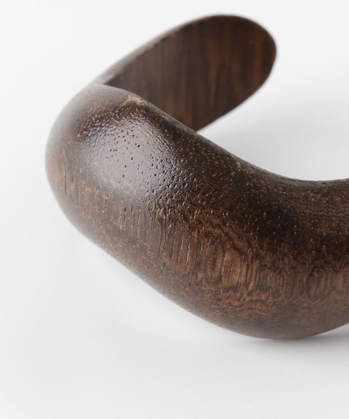 SMELLY（スメリー）の「ナミナミウッドバングル（バングル/リストバンド・レディース・ブラウン・-）」の7枚目の写真