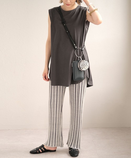 ANDJ(アンドジェイ)の「リングハンドショルダーポーチバッグ(ショルダーバッグ・レディース・ブラック/オレンジ/アイボリー/ブルーグレー・M)」の7枚目の写真