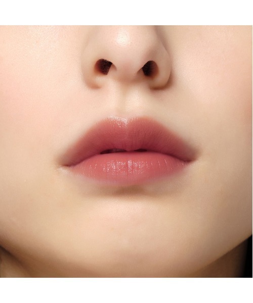 OSAJI(オサジ)の「オサジ ニュアンス リップバーム(リップクリーム・レディース・03 Takarabako 〈宝箱〉/2 Curve 〈カーブ〉/01 Hanataba 〈花束〉/04 Shiranai(知らない)/05 Makuake(幕開け)/06 Hayarukokoro〈はやる心〉/07 Atosaki〈あとさき〉/08 Ameagari〈雨上がり〉/09 Mahoujin〈魔法陣〉/10 Souguu〈遭遇〉・FREE)」の20枚目の写真