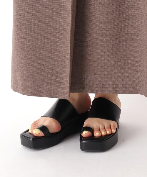 OPAQUE.CLIP（オペークドットクリップ）の「◆プラットフォームサムリングサンダル（サンダル・レディース・ブラック/オフホワイト・03/02）」の8枚目の写真