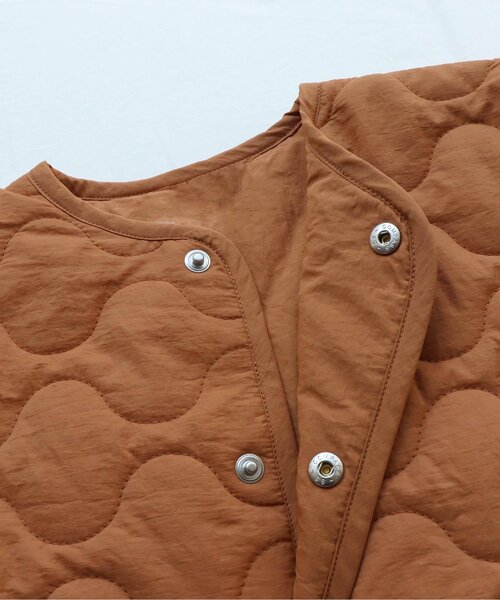 apres les cours（アプレレクール）の「WEB限定 ゆったりシルエットのキルティングアウター（ダウンジャケット/コート・キッズ・グレー/ベージュ/キャメル/カーキ・90/140/80/110/130/120/100）」の14枚目の写真