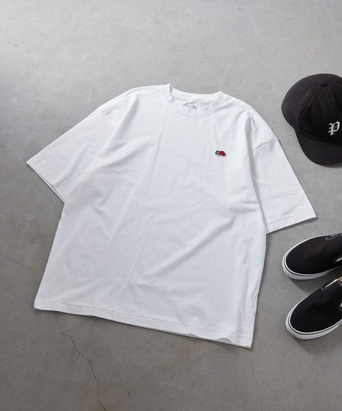 FRUIT OF THE LOOM(フルーツオブザルーム)の「ワッペン付Tシャツ / ワンポイント / ユニセックス(Tシャツ/カットソー・レディース・ブラック/ホワイト・XL/L/M)」の18枚目の写真