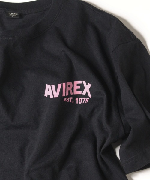 AVIREX（アヴィレックス）の「【直営店限定】ウェーブ ロゴ Tシャツ/WAVE LOGO T-SHIRT/アヴィレックス/AVIREX（Tシャツ/カットソー・メンズ・ホワイト/ブラック・MEDIUM/LARGE/X-LARGE/XX-LARGE）」の5枚目の写真