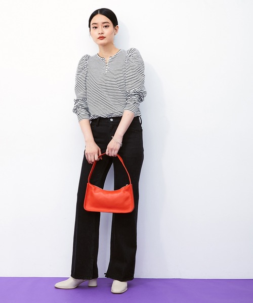 ADAM ET ROPE'(アダムエロペ)の「フロントボタンパフスリーブTEE(Tシャツ/カットソー・レディース・ブラック/ホワイト/ブラック系その他・FREE)」の17枚目の写真