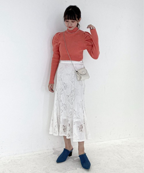 EPIMI E'PIMMY(エピミエピミー)の「ボトルネックパワショルリブニット(ニット/セーター・レディース・オレンジ/ブラック/オフホワイト/ベージュ・MEDIUM)」の11枚目の写真