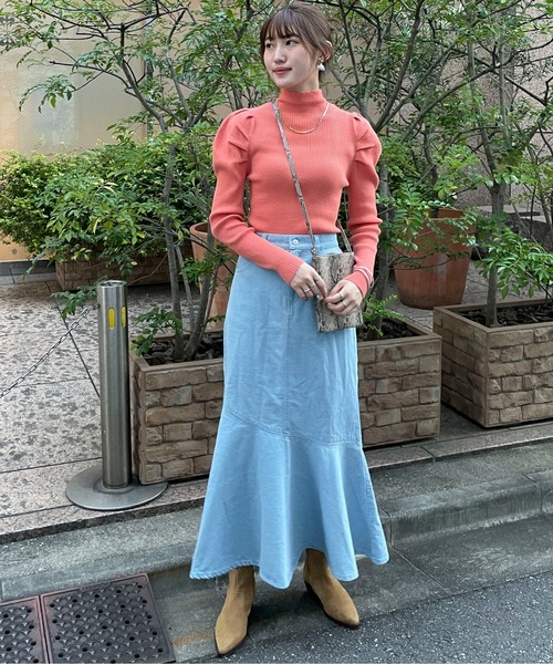 EPIMI E'PIMMY(エピミエピミー)の「ボトルネックパワショルリブニット(ニット/セーター・レディース・オレンジ/ブラック/オフホワイト/ベージュ・MEDIUM)」の13枚目の写真