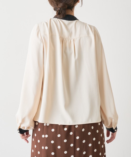 natural couture（ナチュラルクチュール）の「【大好評リバイバルアイテム】プチプラパールポイントバイカラーブラウス（シャツ/ブラウス・レディース・モカ/ブルー/アイボリー/ピンク/オフホワイト・FREE）」の22枚目の写真