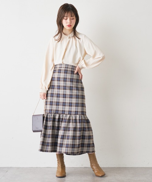 natural couture（ナチュラルクチュール）の「【大好評リバイバルアイテム】プチプラパールポイントバイカラーブラウス（シャツ/ブラウス・レディース・モカ/ブルー/アイボリー/ピンク/オフホワイト・FREE）」の7枚目の写真