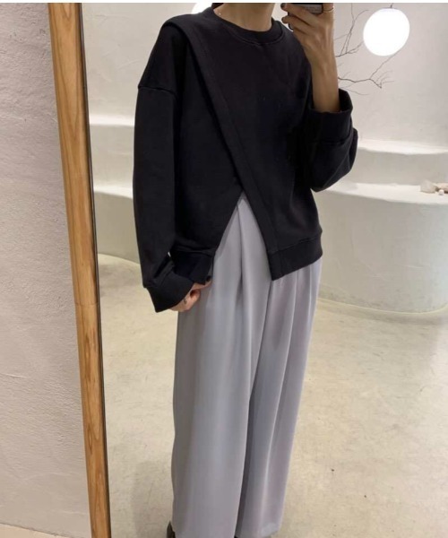 yuue' ( wear )（ユーイ）の「アシンメトリー デザインスウェット トップス（スウェット・レディース・ブラック/ベージュ・FREE）」の3枚目の写真