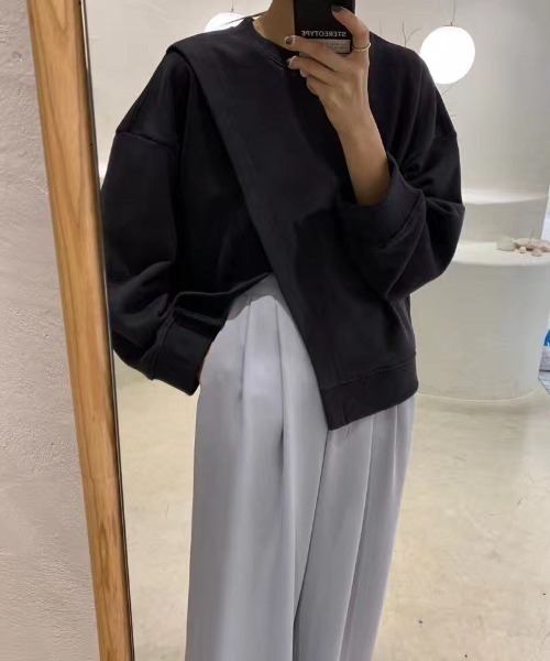 yuue' ( wear )（ユーイ）の「アシンメトリー デザインスウェット トップス（スウェット・レディース・ブラック/ベージュ・FREE）」の17枚目の写真