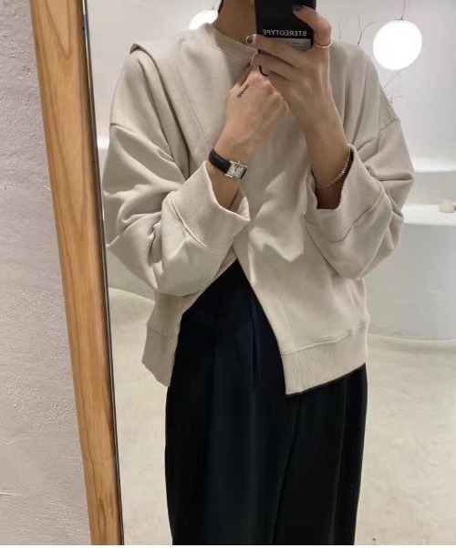 yuue' ( wear )（ユーイ）の「アシンメトリー デザインスウェット トップス（スウェット・レディース・ブラック/ベージュ・FREE）」の16枚目の写真
