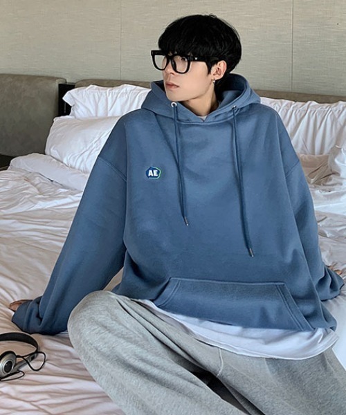 MGV(エムジーヴィー)の「‘AE‘ワンポイントオーバーサイズパーカー(パーカー・メンズ・ホワイト/ブラック/グレー/ブルー/ダークグレー・MEDIUM/LARGE/X-LARGE)」の6枚目の写真