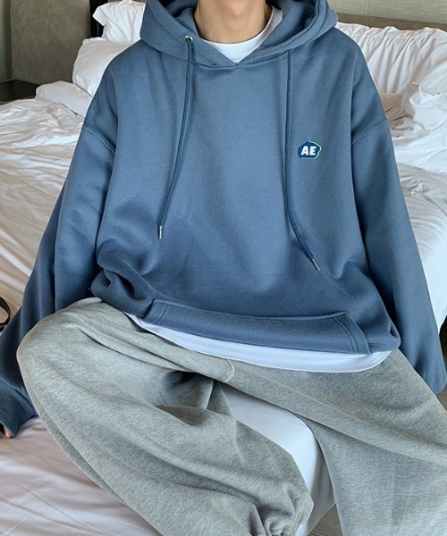 MGV(エムジーヴィー)の「‘AE‘ワンポイントオーバーサイズパーカー(パーカー・メンズ・ホワイト/ブラック/グレー/ブルー/ダークグレー・MEDIUM/LARGE/X-LARGE)」の7枚目の写真