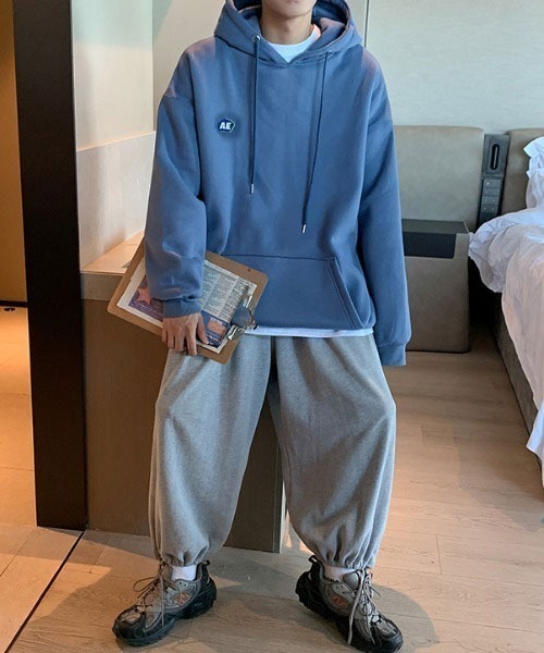 MGV(エムジーヴィー)の「‘AE‘ワンポイントオーバーサイズパーカー(パーカー・メンズ・ホワイト/ブラック/グレー/ブルー/ダークグレー・MEDIUM/LARGE/X-LARGE)」の17枚目の写真