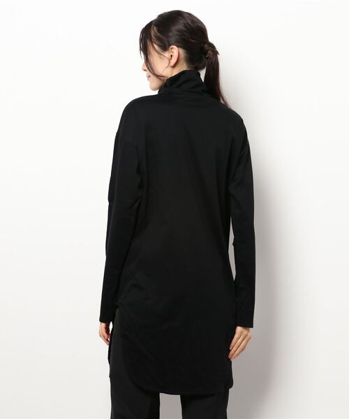 DouDou（ドゥドゥ）の「タートルロングチュニック（Tシャツ/カットソー・レディース・ブラック/オフホワイト/ライトベージュ・FREE）」の4枚目の写真