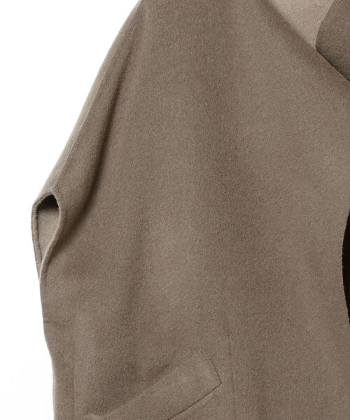 EFFE BEAMS（エッフェビームス）の「ROOM NO.8 / ラップ クロークコート（その他アウター・レディース・カーキ・ONE SIZE）」の4枚目の写真