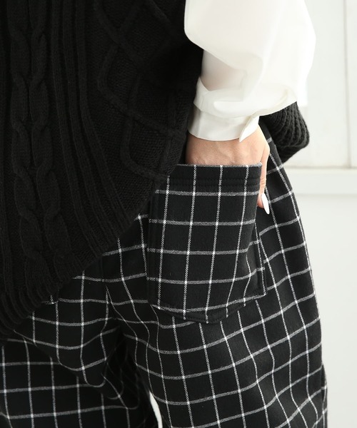 osharewalker（オシャレウォーカー）の「【廃盤】『裏フリースチェック柄ワイドパンツ』（その他パンツ・レディース・ブラック/レッド/ダークグリーン・1/2）」の16枚目の写真