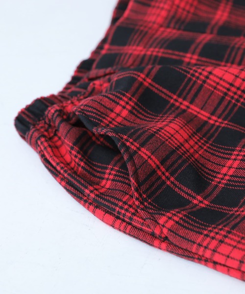 osharewalker（オシャレウォーカー）の「【廃盤】『裏フリースチェック柄ワイドパンツ』（その他パンツ・レディース・ブラック/レッド/ダークグリーン・1/2）」の17枚目の写真