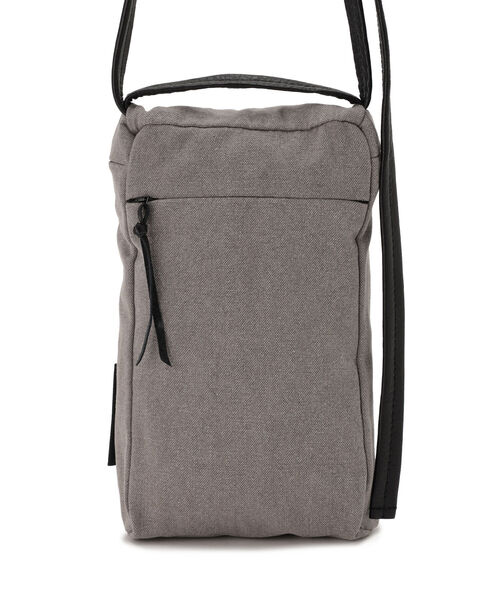 MAISON CANVVAS（メゾンキャンバス）の「MAISON CANVVAS/メゾン キャンバス/RECYCLED CANVAS/ショルダーバッグ/S（ショルダーバッグ・メンズ・ブラック/グレー・FREE）」の5枚目の写真