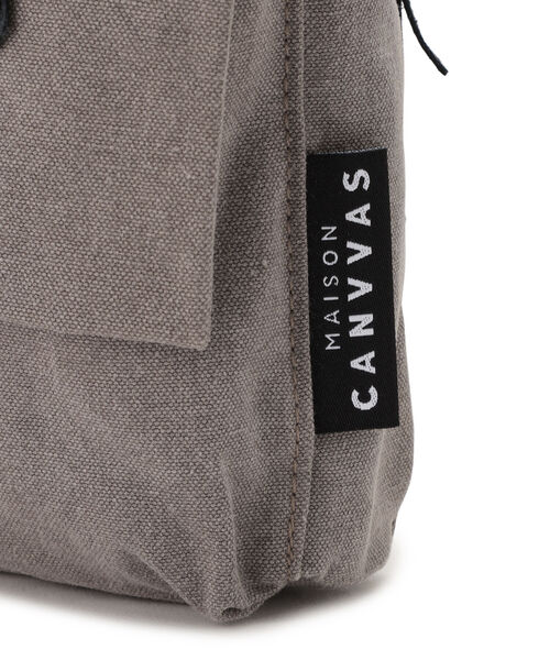 MAISON CANVVAS（メゾンキャンバス）の「MAISON CANVVAS/メゾン キャンバス/RECYCLED CANVAS/ショルダーバッグ/S（ショルダーバッグ・メンズ・ブラック/グレー・FREE）」の10枚目の写真