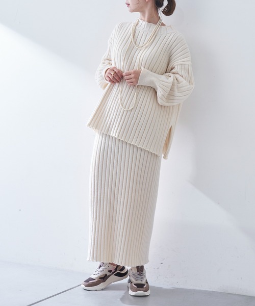 COLLAGE GALLARDAGALANTE（コラージュガリャルダガランテ）の「女性らしさ満点のリブニットセットアップ（セットアップ・レディース・オフホワイト/ミント・FREE）」の2枚目の写真