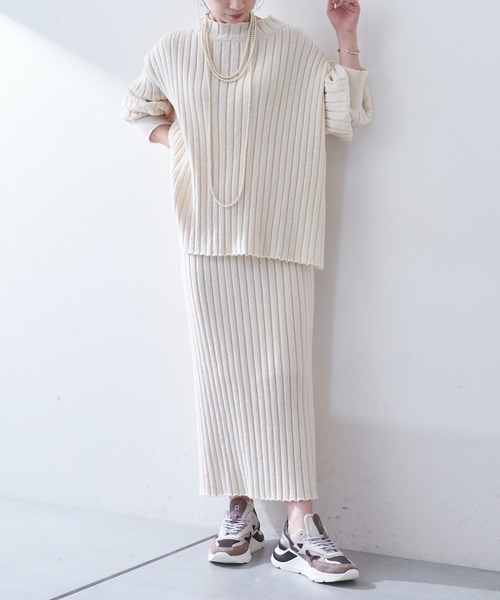COLLAGE GALLARDAGALANTE（コラージュガリャルダガランテ）の「女性らしさ満点のリブニットセットアップ（セットアップ・レディース・オフホワイト/ミント・FREE）」の11枚目の写真