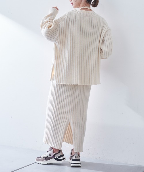 COLLAGE GALLARDAGALANTE（コラージュガリャルダガランテ）の「女性らしさ満点のリブニットセットアップ（セットアップ・レディース・オフホワイト/ミント・FREE）」の16枚目の写真