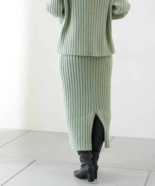 COLLAGE GALLARDAGALANTE（コラージュガリャルダガランテ）の「女性らしさ満点のリブニットセットアップ（セットアップ・レディース・オフホワイト/ミント・FREE）」の14枚目の写真