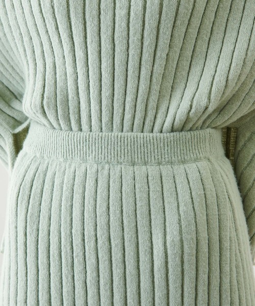 COLLAGE GALLARDAGALANTE（コラージュガリャルダガランテ）の「女性らしさ満点のリブニットセットアップ（セットアップ・レディース・オフホワイト/ミント・FREE）」の10枚目の写真