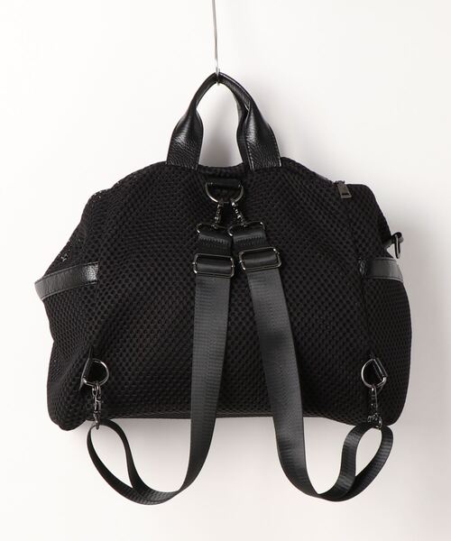 Q(キュー)の「3wayメッシュバッグ(バックパック/リュック・レディース・ブラック/グレイッシュベージュ・ONE SIZE)」の5枚目の写真