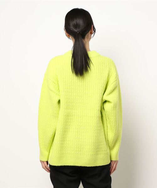 KOBE LETTUCE(コウベレタス)の「ハッピーカラー柄編みゆったりニット(ニット/セーター・レディース・アイボリー/グレー系/コーラルピンク/ブルー系/グリーン系・FREE)」の6枚目の写真