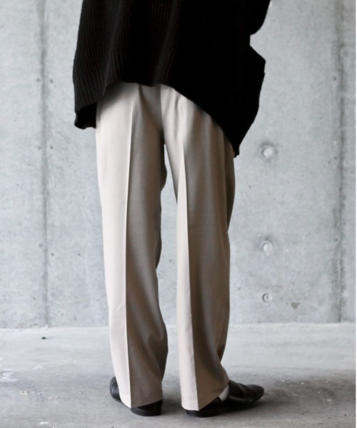 y/m by れぽすけ（イムバイレポスケ）の「センタープレスストレートスラックス（スラックス・メンズ・ベージュ/グレー・MEDIUM/LARGE）」の17枚目の写真