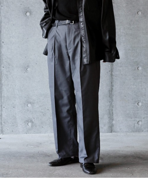 y/m by れぽすけ（イムバイレポスケ）の「センタープレスストレートスラックス（スラックス・メンズ・ベージュ/グレー・MEDIUM/LARGE）」の19枚目の写真