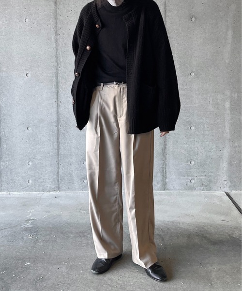 y/m by れぽすけ（イムバイレポスケ）の「センタープレスストレートスラックス（スラックス・メンズ・ベージュ/グレー・MEDIUM/LARGE）」の5枚目の写真