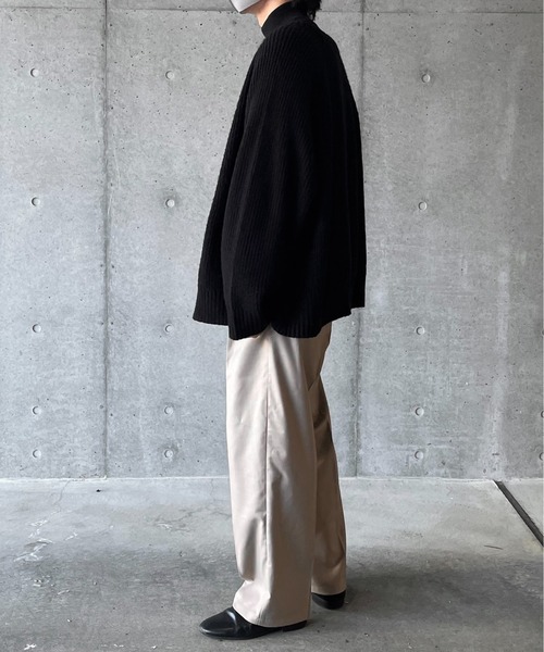 y/m by れぽすけ（イムバイレポスケ）の「センタープレスストレートスラックス（スラックス・メンズ・ベージュ/グレー・MEDIUM/LARGE）」の20枚目の写真