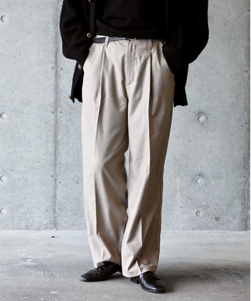 y/m by れぽすけ（イムバイレポスケ）の「センタープレスストレートスラックス（スラックス・メンズ・ベージュ/グレー・MEDIUM/LARGE）」の14枚目の写真