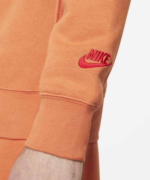 NIKE(ナイキ)の「ナイキ スポーツウェア スポーツ エッセンシャル+ フリース クルー / Nike Sportswear Sport Essentials+ Men's Fleece Crew(スウェット・メンズ・ブラック/オレンジ系その他2・L/M/S/XL/2XL)」の10枚目の写真
